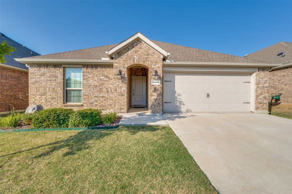 3215 Texas Trail, Aubrey, TX 76227 — exterior