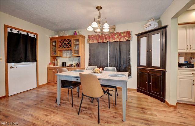 1036 Briarview Avenue NW, North Canton, OH 44720