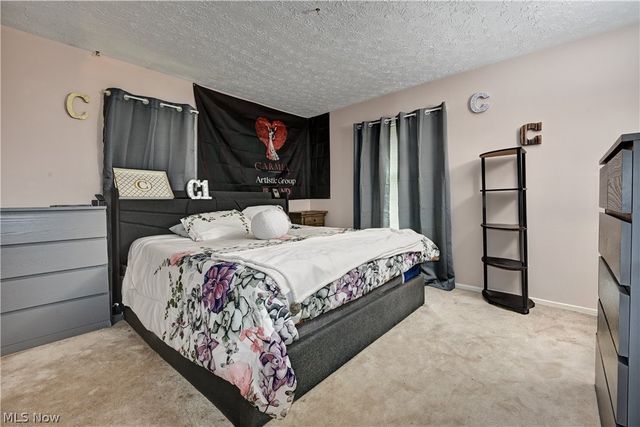 1036 Briarview Avenue NW, North Canton, OH 44720