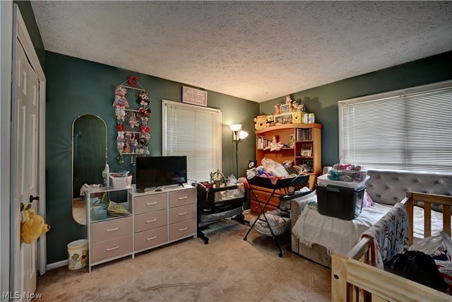 1036 Briarview Avenue NW, North Canton, OH 44720