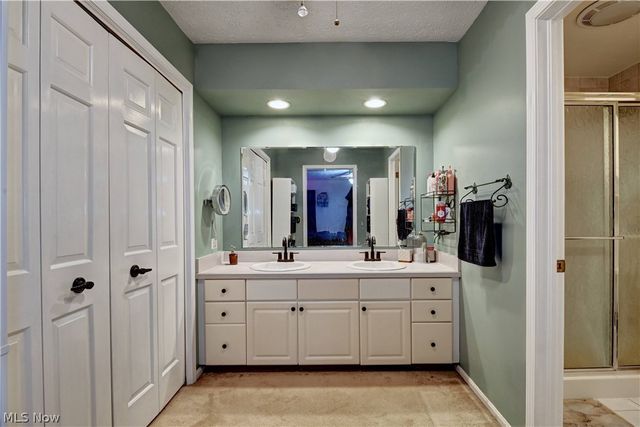 1036 Briarview Avenue NW, North Canton, OH 44720