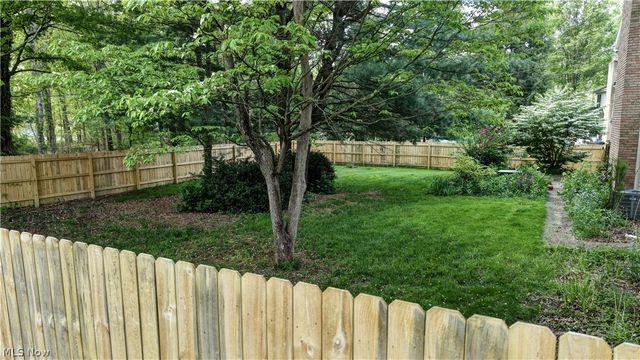 1036 Briarview Avenue NW, North Canton, OH 44720