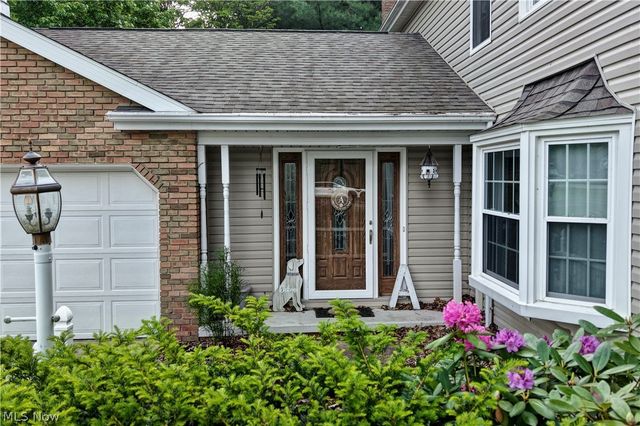 1036 Briarview Avenue NW, North Canton, OH 44720