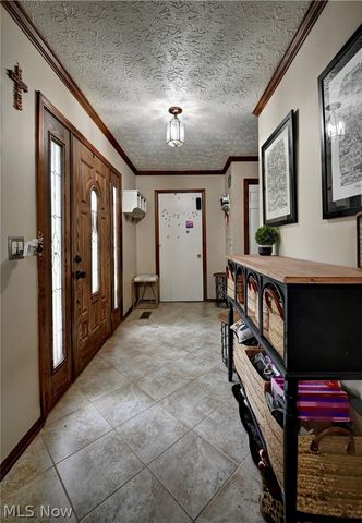 1036 Briarview Avenue NW, North Canton, OH 44720