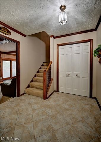 1036 Briarview Avenue NW, North Canton, OH 44720