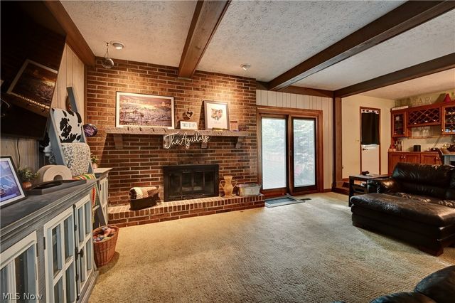 1036 Briarview Avenue NW, North Canton, OH 44720