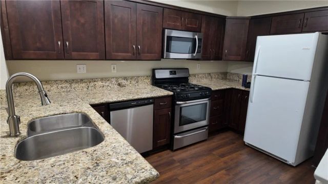 17859 Graystone 102, Chino Hills, CA 91709