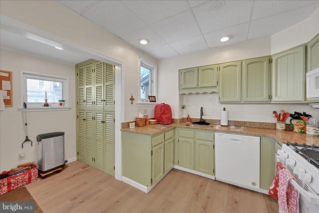 7425 ROGERS AVE, Upper Darby, PA 19082