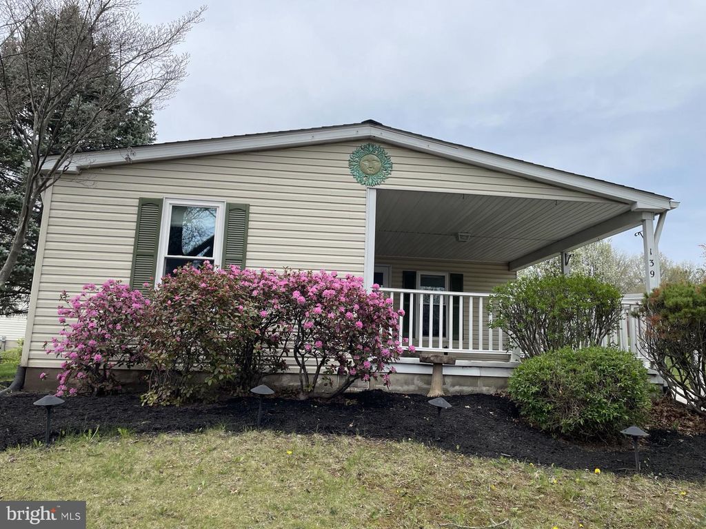 139 DEERFIELD DR, Souderton, PA 18964