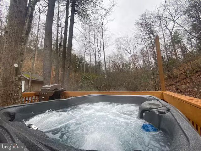 1144 KREJCI BLVD., Mount Jackson, VA 22842