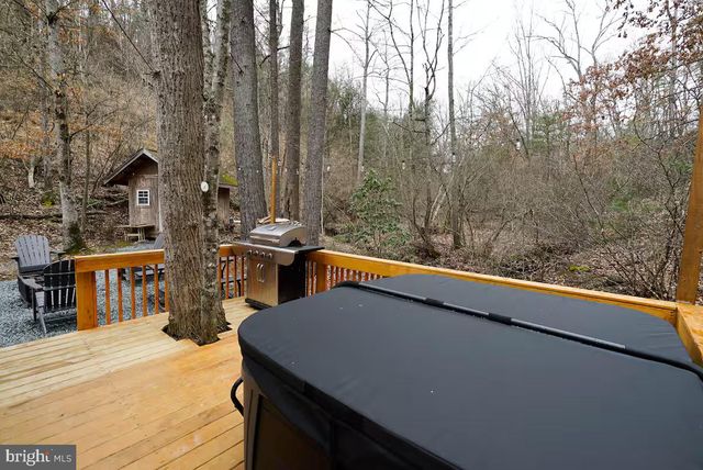 1144 KREJCI BLVD., Mount Jackson, VA 22842