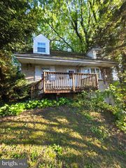 1336 BULLENS LN, Woodlyn, PA 19094