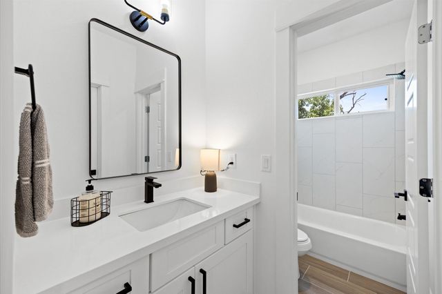 5810 Highland Sky Lane, Houston, TX 77091