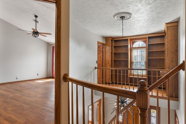 4490 Hamilton Drive, Bettendorf, IA 52722