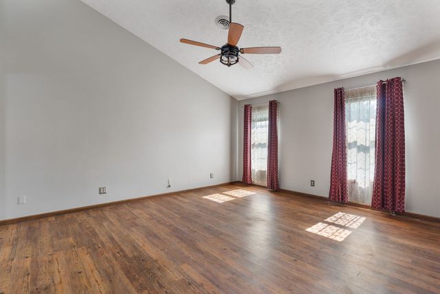4490 Hamilton Drive, Bettendorf, IA 52722