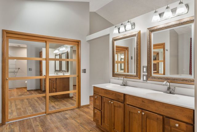 4490 Hamilton Drive, Bettendorf, IA 52722