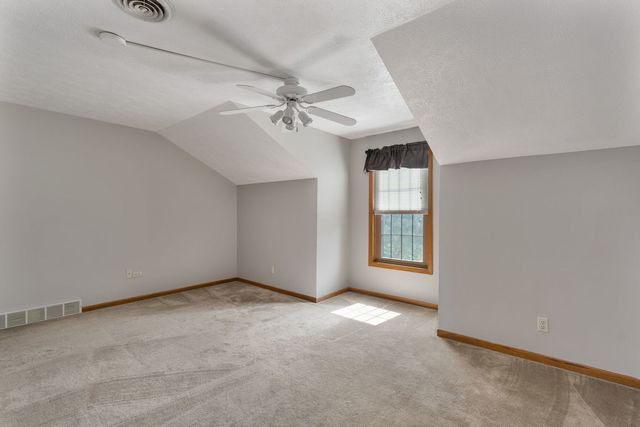 4490 Hamilton Drive, Bettendorf, IA 52722