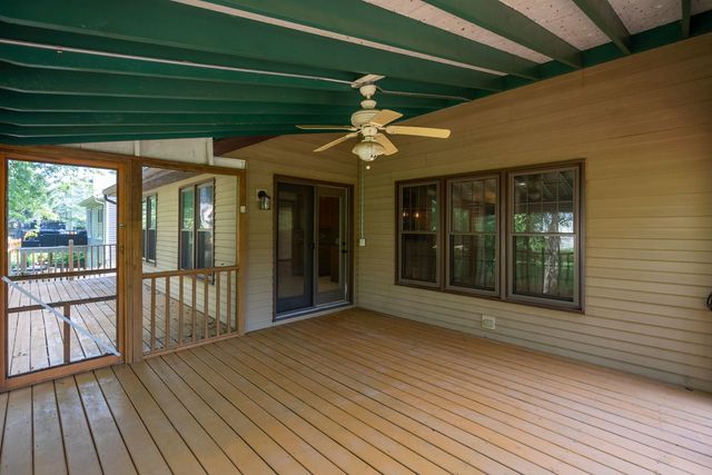 4490 Hamilton Drive, Bettendorf, IA 52722