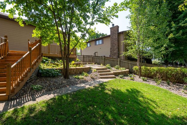 4490 Hamilton Drive, Bettendorf, IA 52722