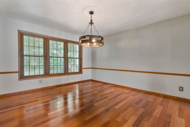 4490 Hamilton Drive, Bettendorf, IA 52722