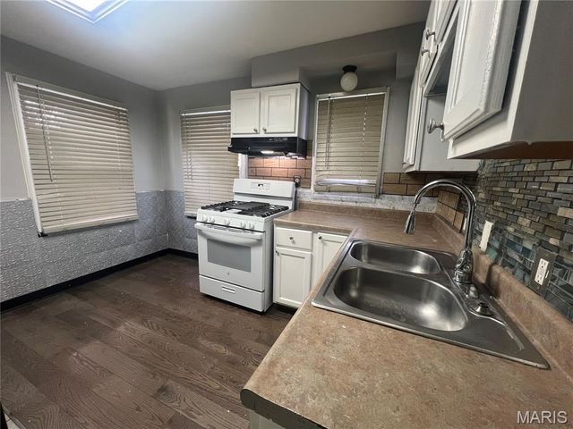 8815 Kendale Drive, Bel Ridge, MO 63121