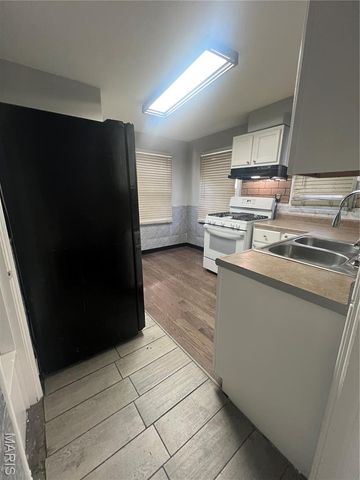 8815 Kendale Drive, Bel Ridge, MO 63121