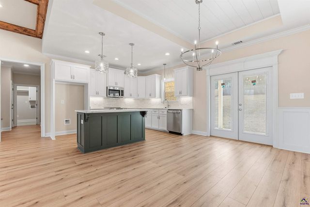 216 Golden Chestnut Bend, Bonaire, GA 31005