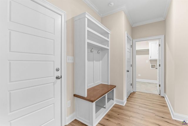 216 Golden Chestnut Bend, Bonaire, GA 31005