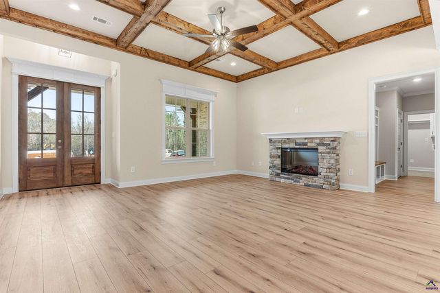 216 Golden Chestnut Bend, Bonaire, GA 31005