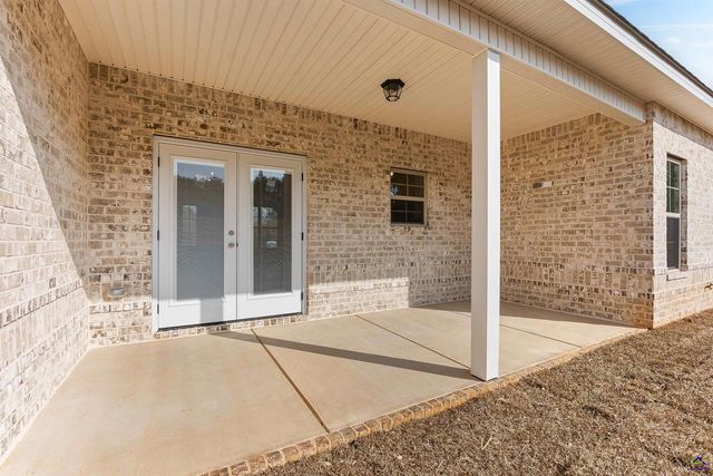 216 Golden Chestnut Bend, Bonaire, GA 31005