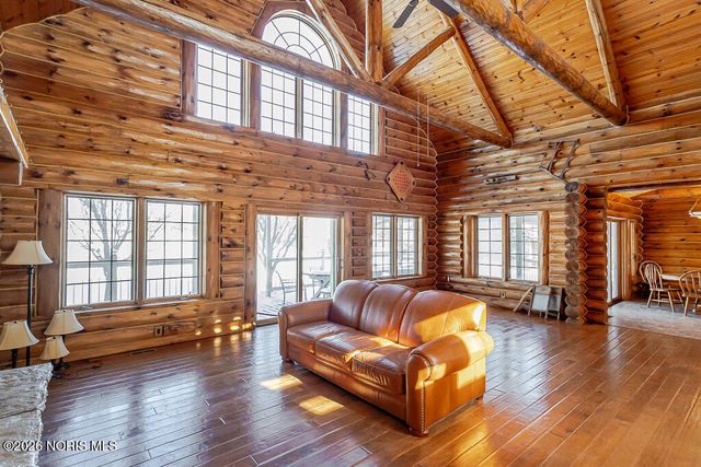 3088 County Road H, Swanton, OH 43558