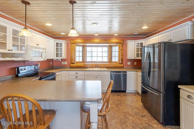 3088 County Road H, Swanton, OH 43558