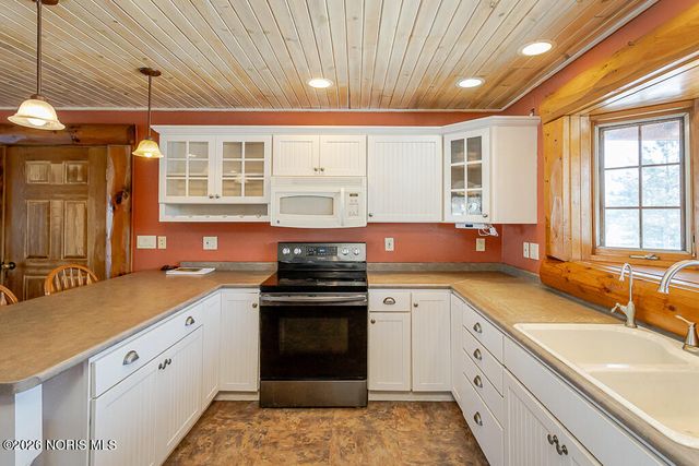 3088 County Road H, Swanton, OH 43558