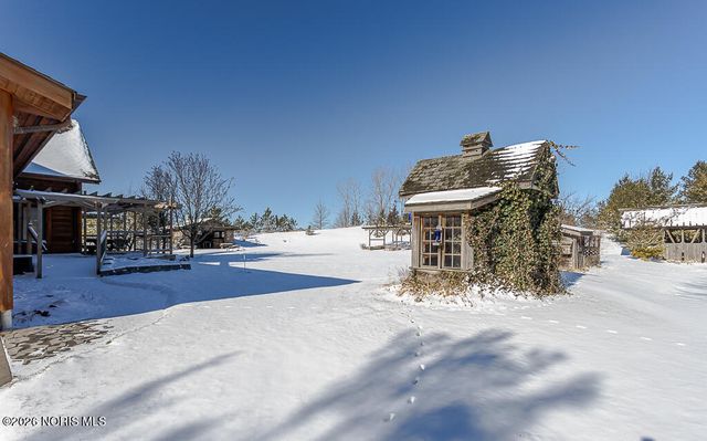 3088 County Road H, Swanton, OH 43558