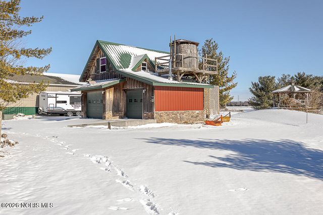 3088 County Road H, Swanton, OH 43558