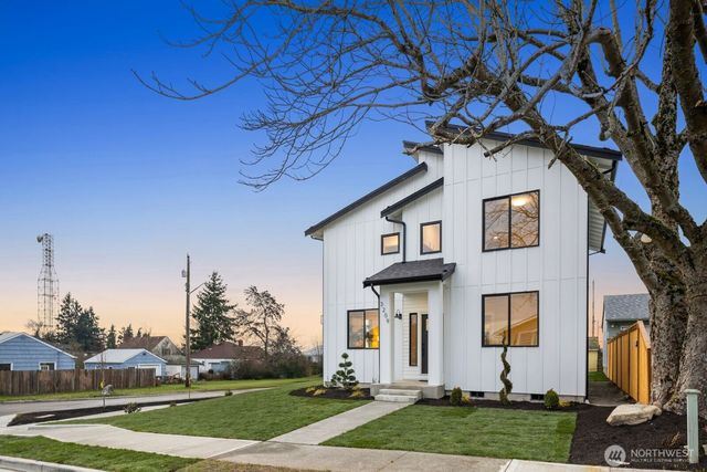 3209 E J Street, Tacoma, WA 98404