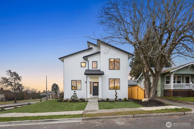 3209 E J Street, Tacoma, WA 98404