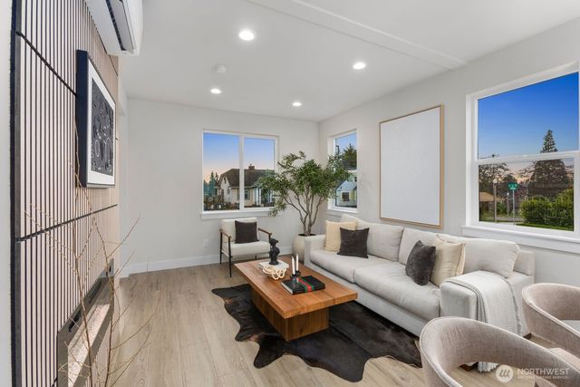 3209 E J Street, Tacoma, WA 98404