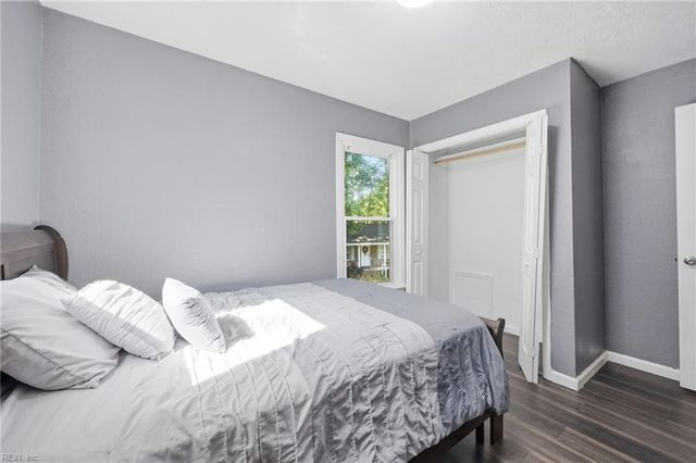 72 Ireland ST, Hampton, VA 23663