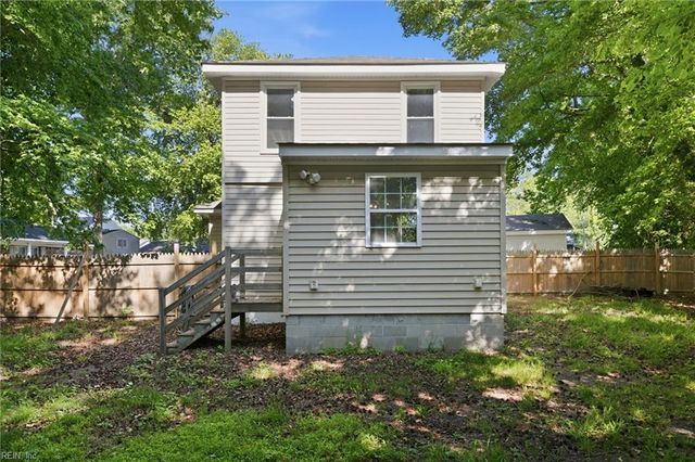 72 Ireland ST, Hampton, VA 23663