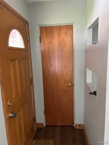 4307 Kay Lane, St Louis, MO 63123