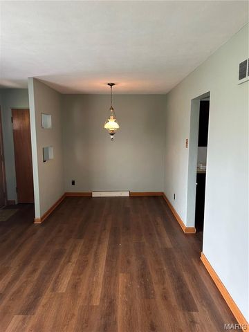 4307 Kay Lane, St Louis, MO 63123