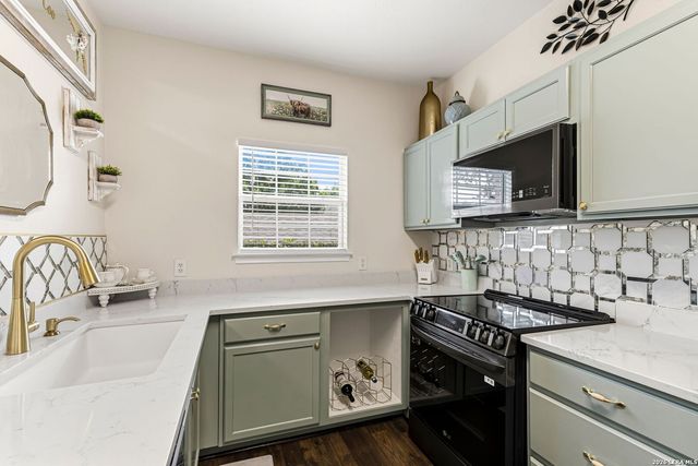 115 Chapel Hill Cir Unit 115, San Antonio, TX 78240