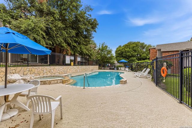 115 Chapel Hill Cir Unit 115, San Antonio, TX 78240