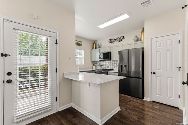 115 Chapel Hill Cir Unit 115, San Antonio, TX 78240