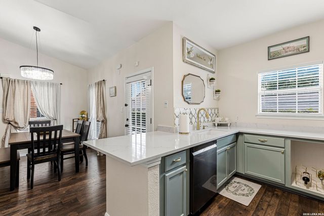 115 Chapel Hill Cir Unit 115, San Antonio, TX 78240