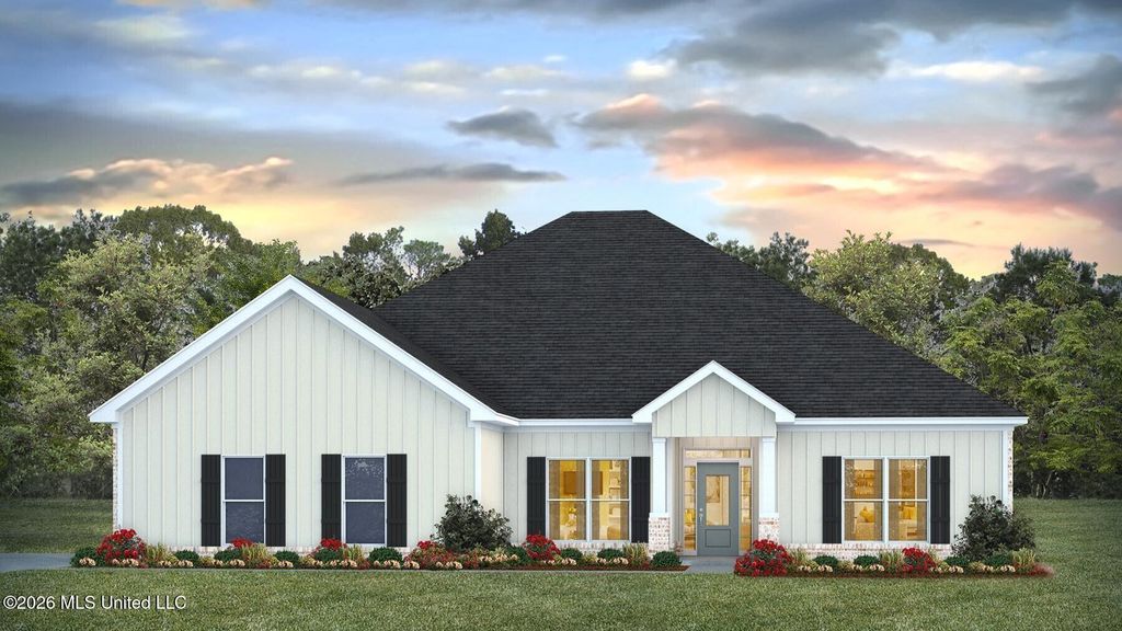 6636 Palm Pointe Drive, Ocean Springs, MS 39564