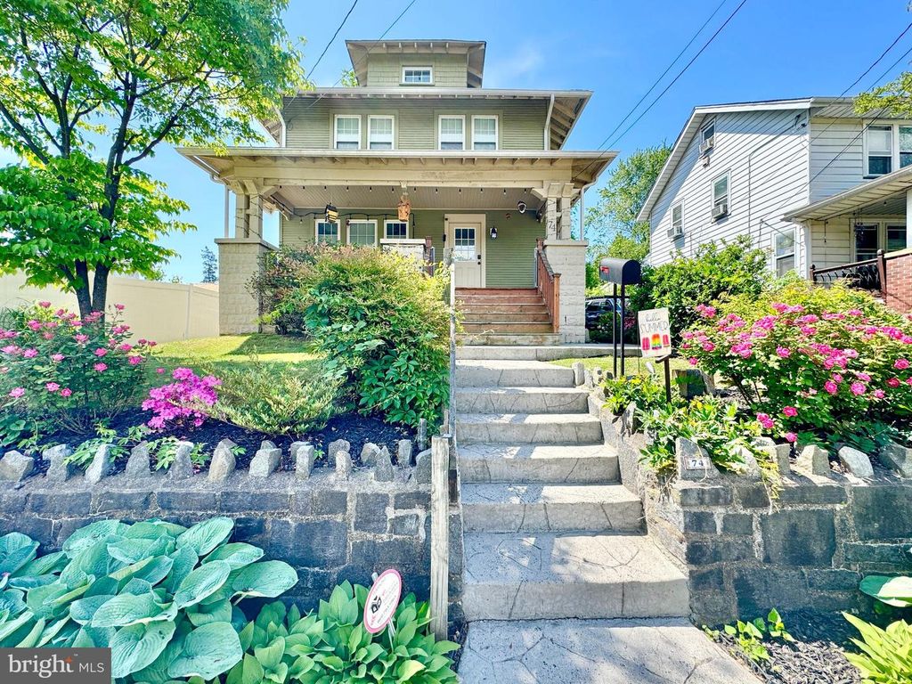 74 E BUCKINGHAM AVE, Mount Ephraim, NJ 08059