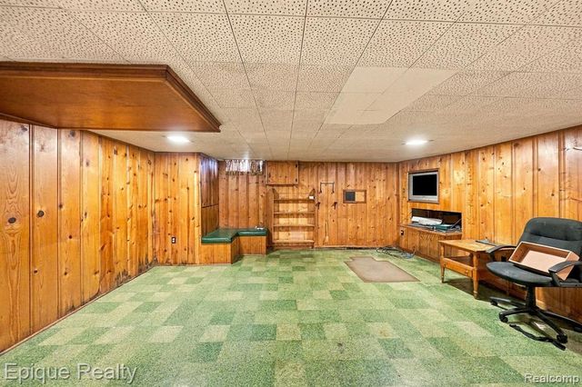16195 Stricker Avenue, Eastpointe, MI 48021