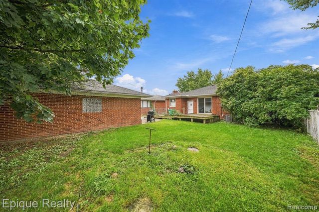 16195 Stricker Avenue, Eastpointe, MI 48021